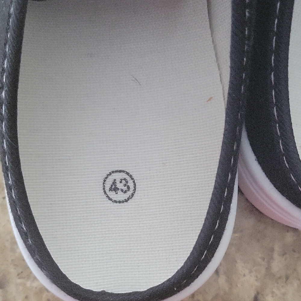 Black Canvas Mules by 1.2.3 - Picture 4 of 10